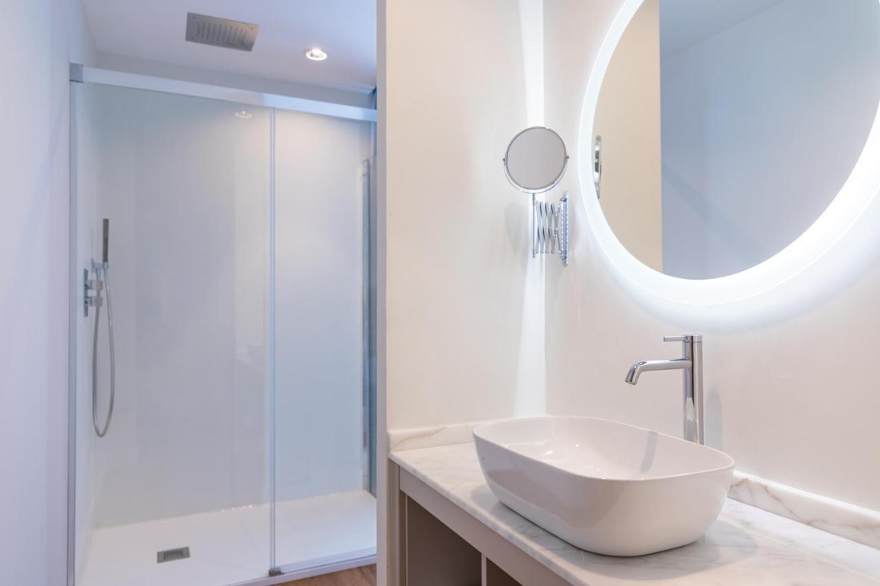 Hotel Boutique La Brisa Del Mar Estepona Room photo