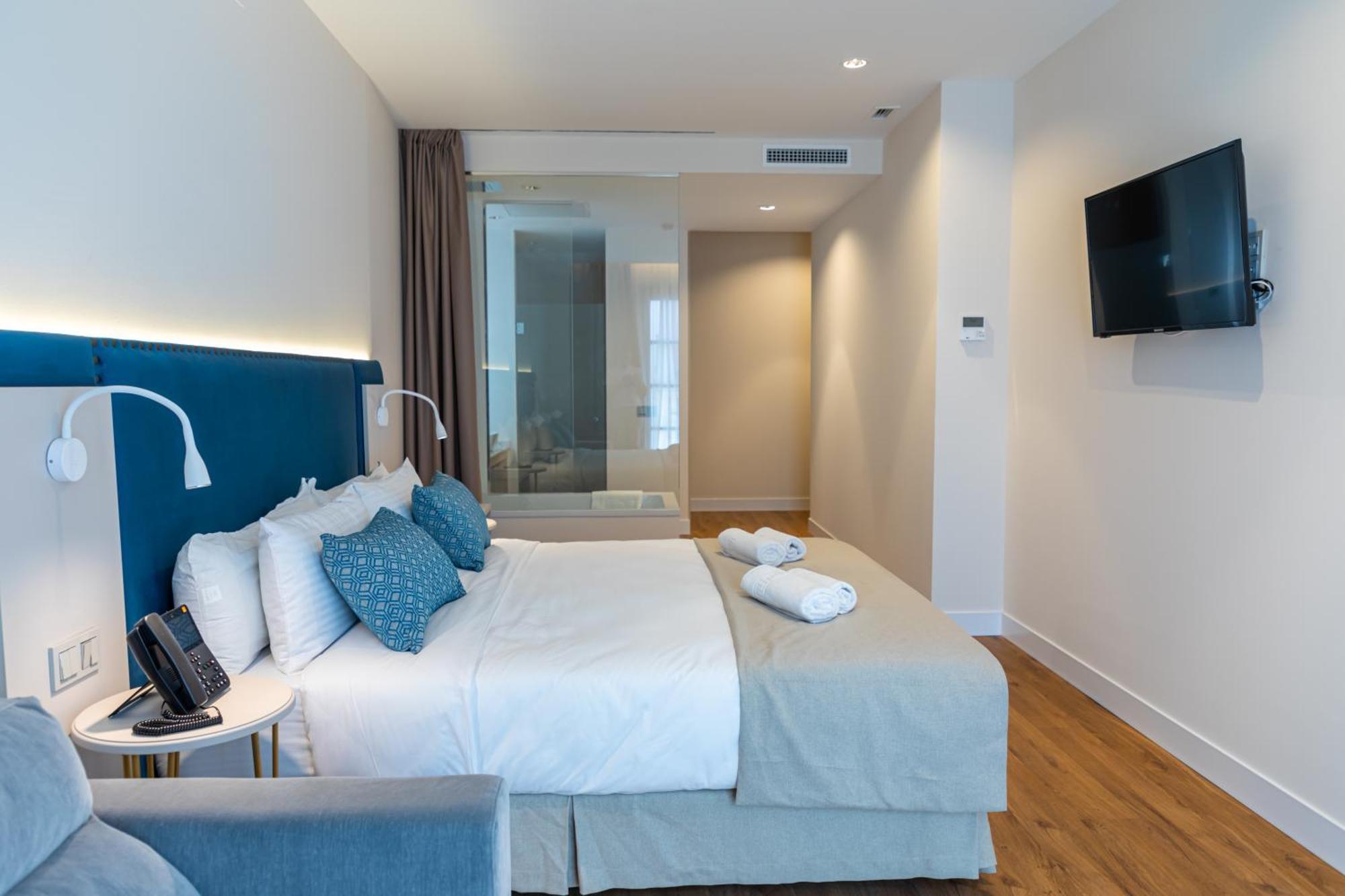 Hotel Boutique La Brisa Del Mar Estepona Room photo